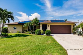 627 SE 34th ST, Cape Coral, FL 33904