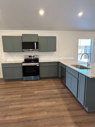 2174 Langford Avenue, Lubbock, TX 79407