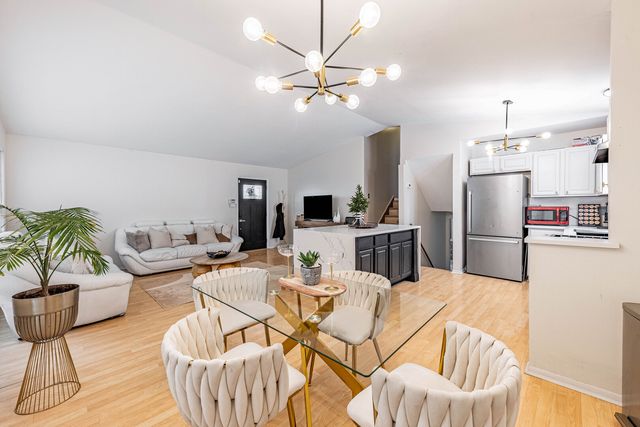 1138 E 151st Street, Dolton, IL 60419