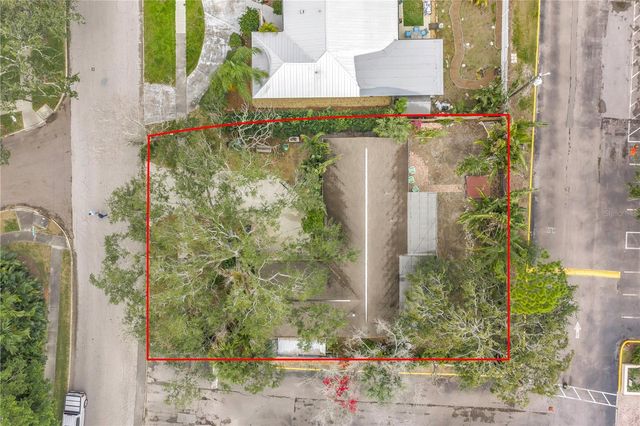 1297 EDEN ISLE BOULEVARD NE, St Petersburg, FL 33702