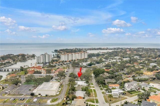 1297 EDEN ISLE BOULEVARD NE, St Petersburg, FL 33702