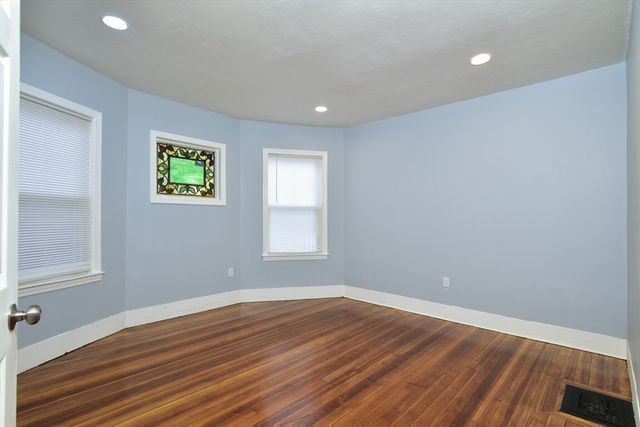 9 Nightingale St 2, Boston, MA 02124