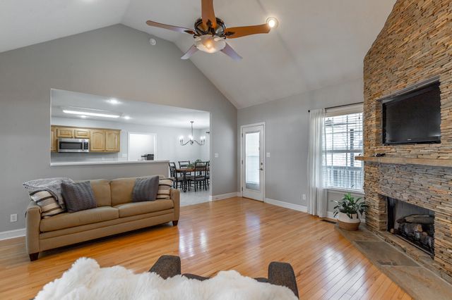 7573 Passport Drive, Ooltewah, TN 37363