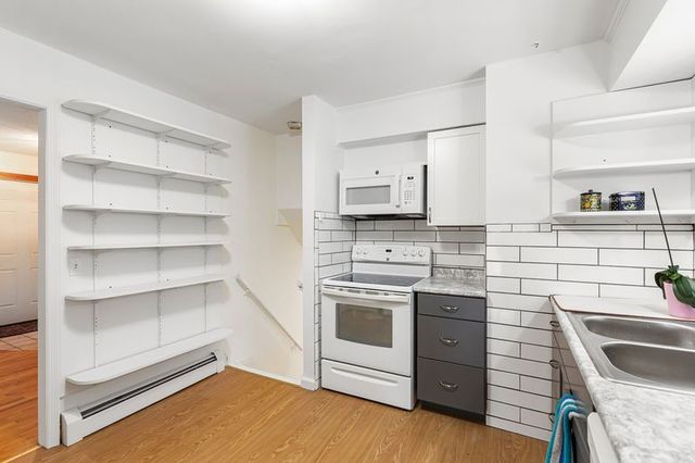 47 Gentian Drive, South Kingstown, RI 02879