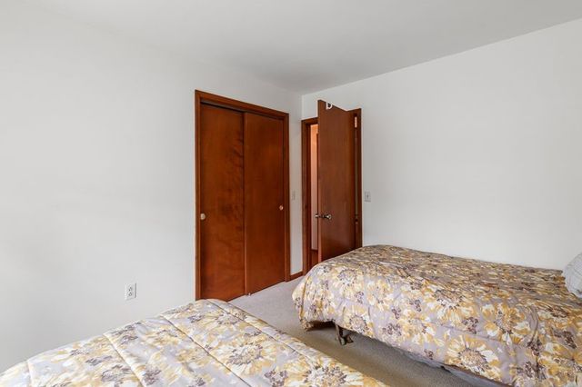 47 Gentian Drive, South Kingstown, RI 02879
