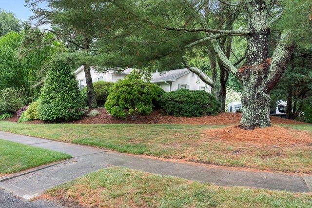 47 Gentian Drive, South Kingstown, RI 02879
