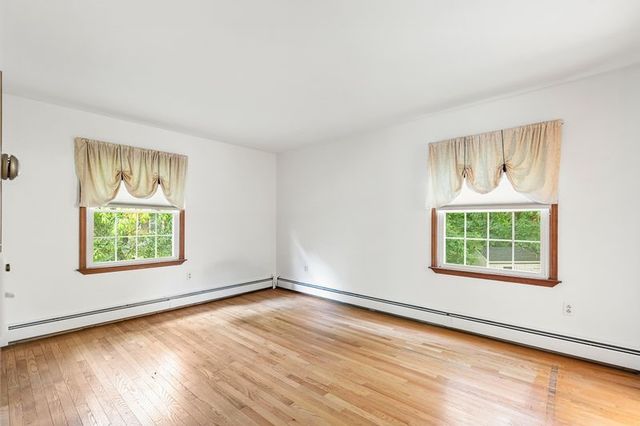 47 Gentian Drive, South Kingstown, RI 02879