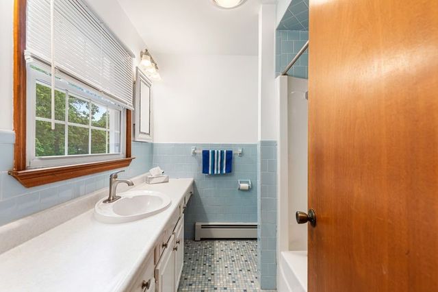47 Gentian Drive, South Kingstown, RI 02879