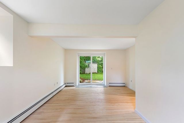 47 Gentian Drive, South Kingstown, RI 02879
