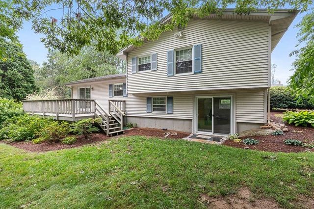 47 Gentian Drive, South Kingstown, RI 02879