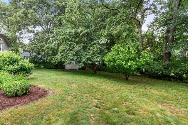 47 Gentian Drive, South Kingstown, RI 02879