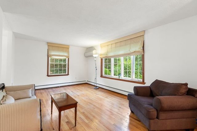 47 Gentian Drive, South Kingstown, RI 02879