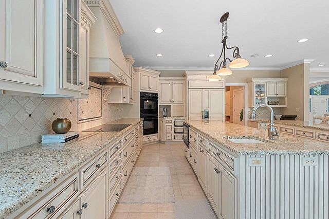 4571 ALGONQUIN TRAIL, Green Bay, WI 54313