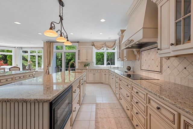 4571 ALGONQUIN TRAIL, Green Bay, WI 54313