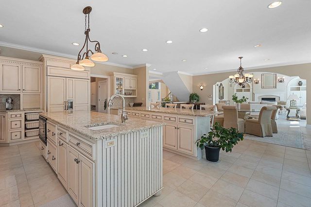 4571 ALGONQUIN TRAIL, Green Bay, WI 54313