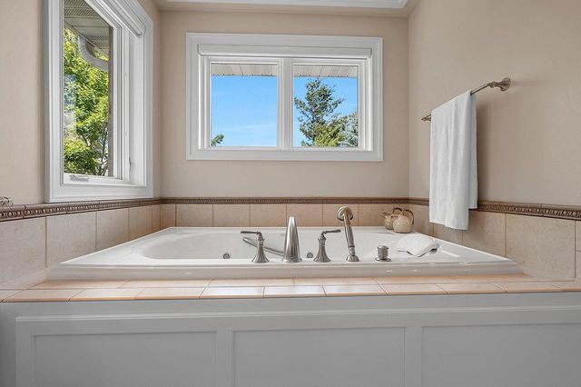 4571 ALGONQUIN TRAIL, Green Bay, WI 54313