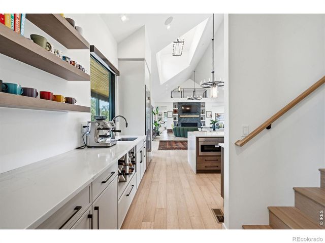 2160 Upland Avenue, Boulder, CO 80304