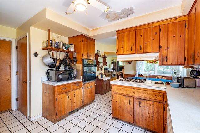 97 Seabury Boulevard, Penfield, NY 14580