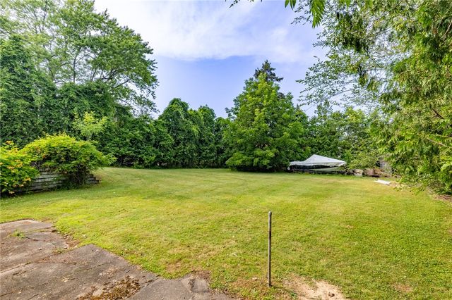 97 Seabury Boulevard, Penfield, NY 14580