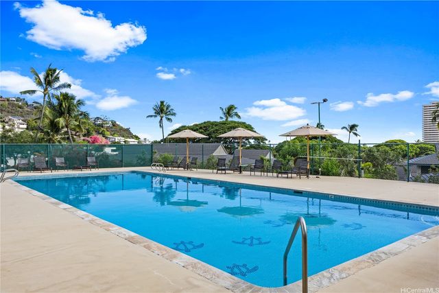 4136 Keanu Street 3, Honolulu, HI 96816