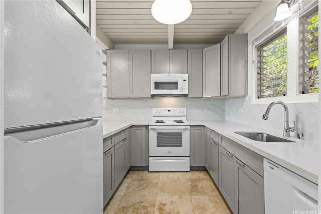 4136 Keanu Street 3, Honolulu, HI 96816