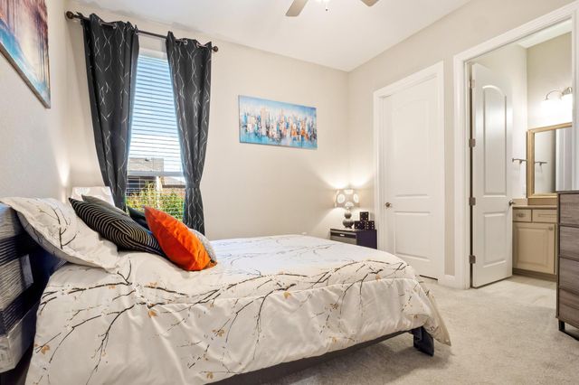 706 Havenhills LN, Georgetown, TX 78633