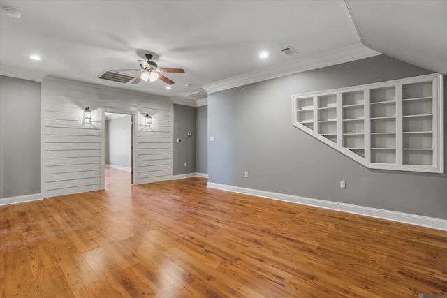 30130 Mayer St, Walker, LA 70785