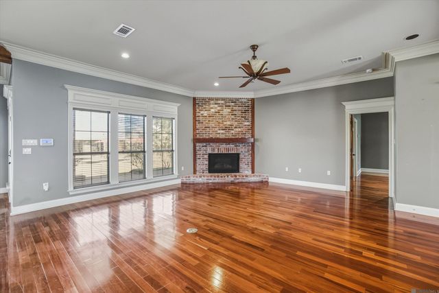 30130 Mayer St, Walker, LA 70785