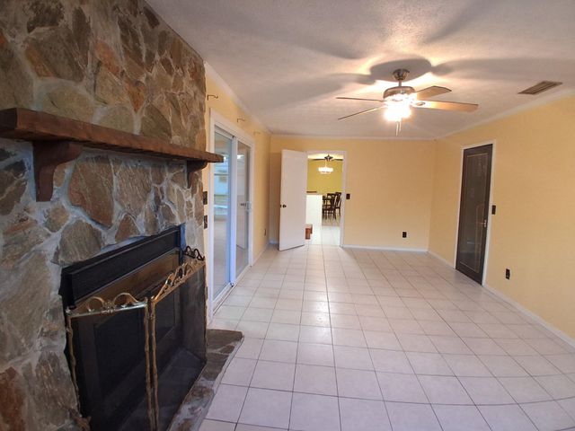 320 Lobelia RD, St Augustine, FL 32086