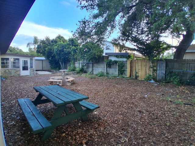 320 Lobelia RD, St Augustine, FL 32086