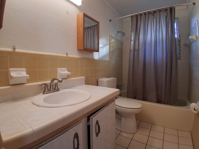 320 Lobelia RD, St Augustine, FL 32086