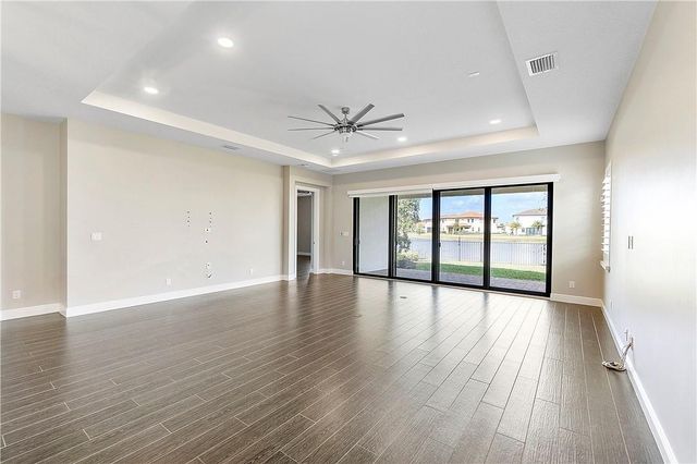 11835 S Baypoint Cir, Parkland, FL 33076