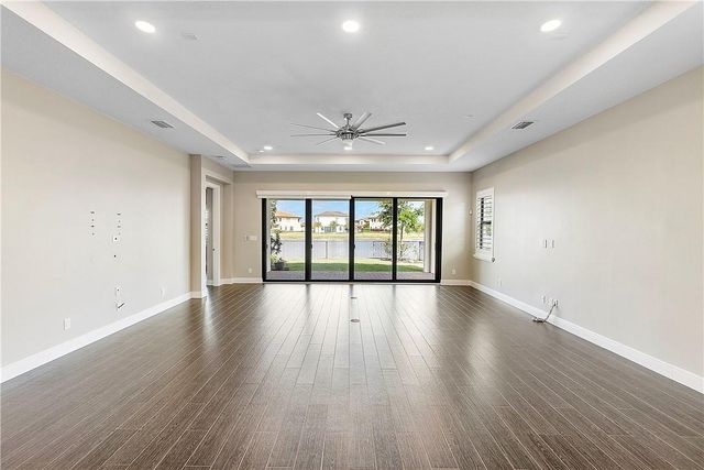 11835 S Baypoint Cir, Parkland, FL 33076