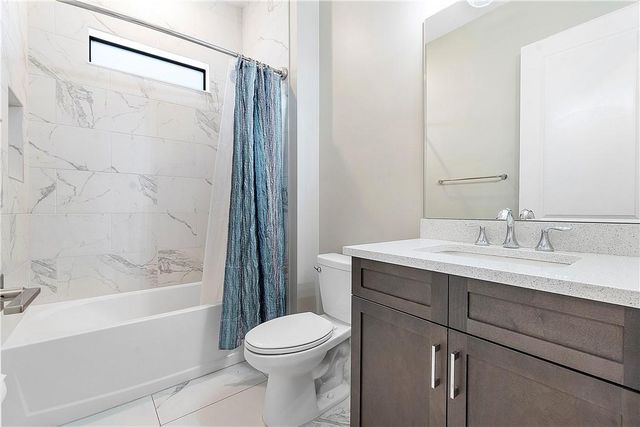 11835 S Baypoint Cir, Parkland, FL 33076