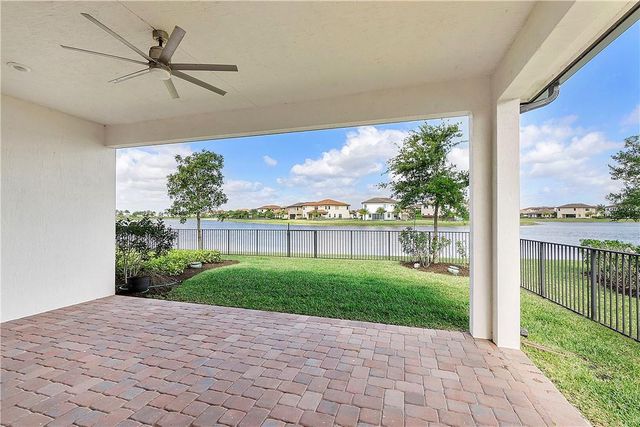 11835 S Baypoint Cir, Parkland, FL 33076