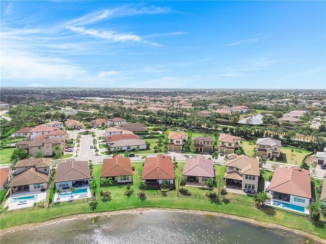 11835 S Baypoint Cir, Parkland, FL 33076