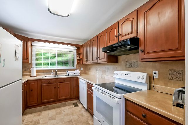 6603 Lively Lane, Harrison, TN 37341