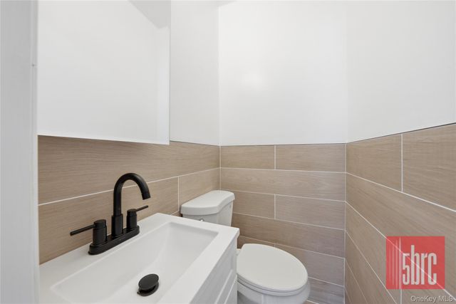 1204 E 72nd Street, Brooklyn, NY 11234