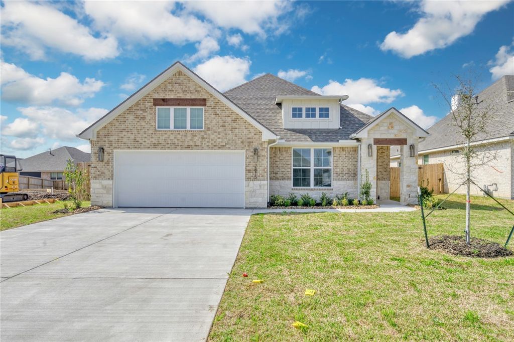 2815 Spector Drive, Bryan, TX 77808