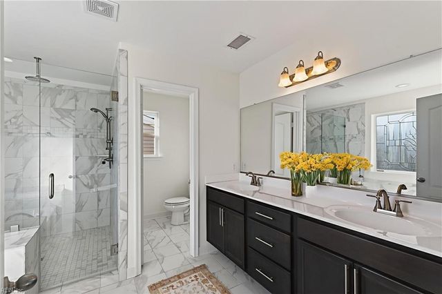 196 Norfleet LN, Suffolk, VA 23434