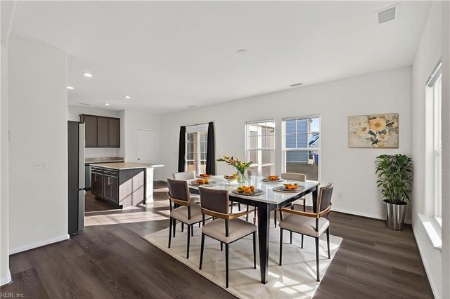 196 Norfleet LN, Suffolk, VA 23434