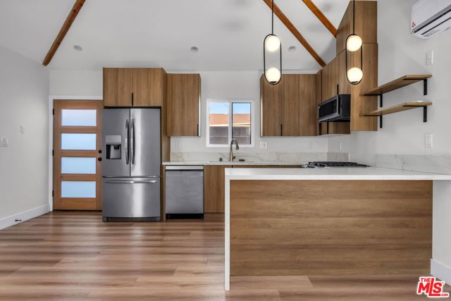 2766 N Frederic Street, Burbank, CA 91504