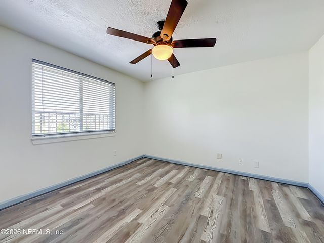 6515 W LA MIRADA Drive 2, Jacksonville, FL 32217