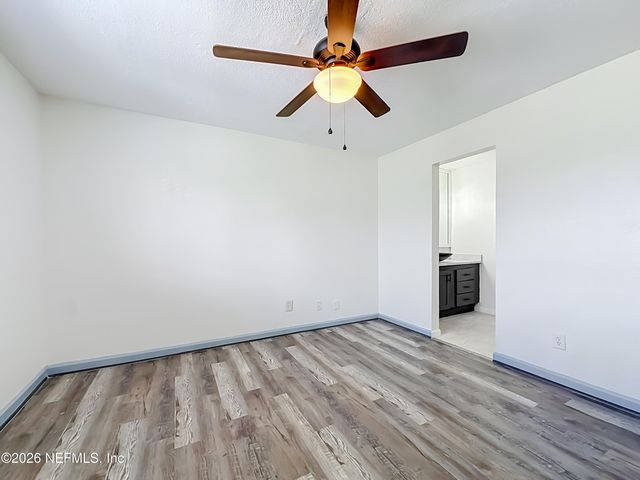 6515 W LA MIRADA Drive 2, Jacksonville, FL 32217