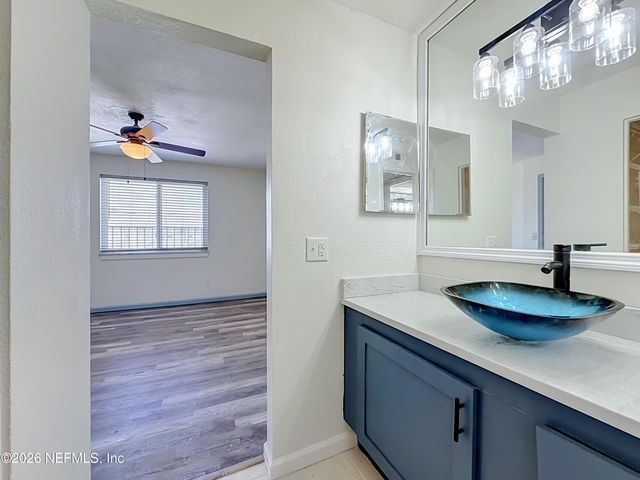 6515 W LA MIRADA Drive 2, Jacksonville, FL 32217