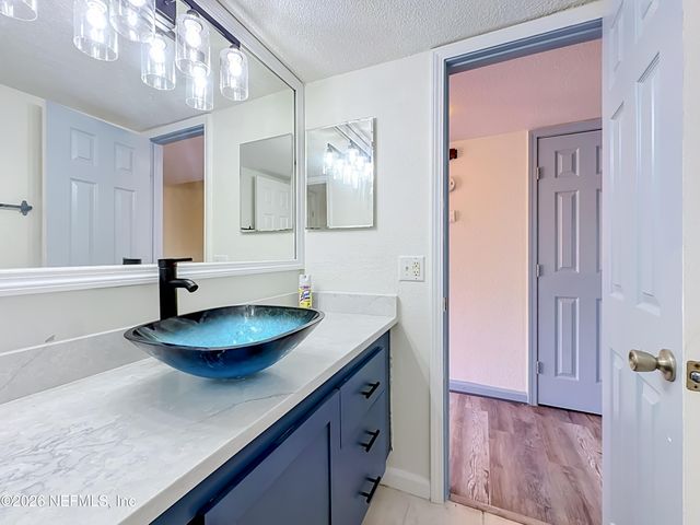 6515 W LA MIRADA Drive 2, Jacksonville, FL 32217