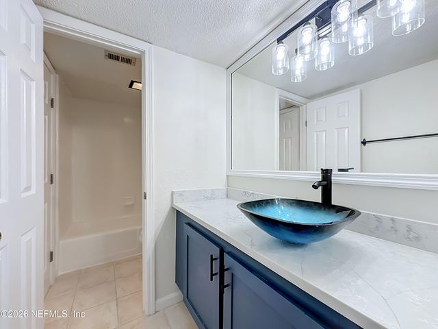 6515 W LA MIRADA Drive 2, Jacksonville, FL 32217