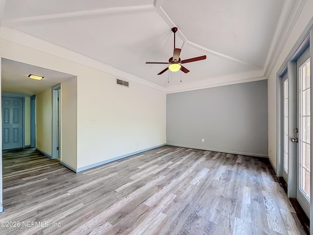 6515 W LA MIRADA Drive 2, Jacksonville, FL 32217