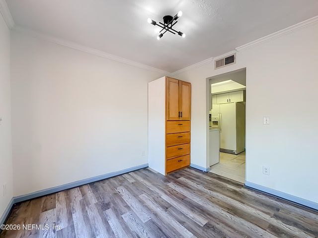 6515 W LA MIRADA Drive 2, Jacksonville, FL 32217
