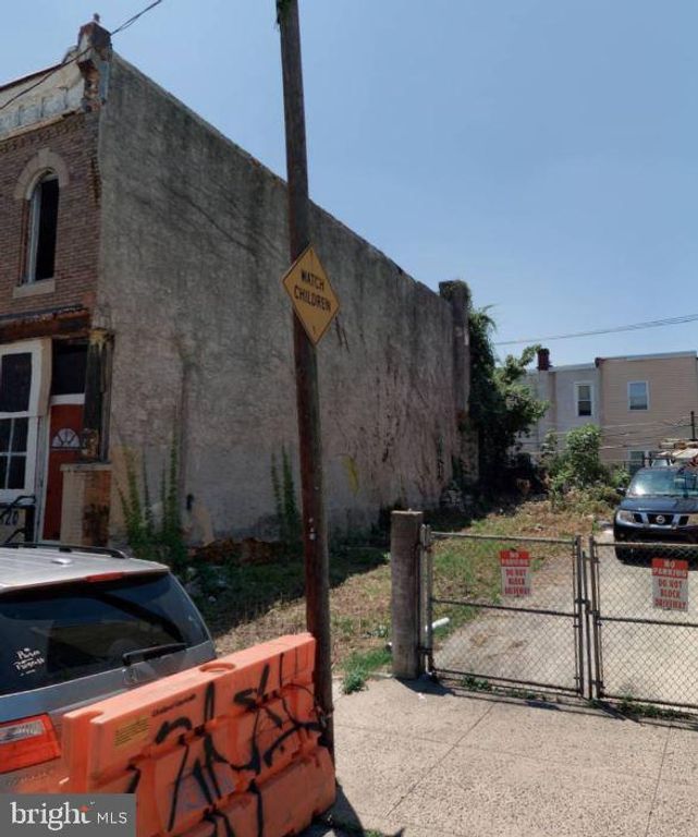 2118 S ALDEN ST, Philadelphia, PA 19143